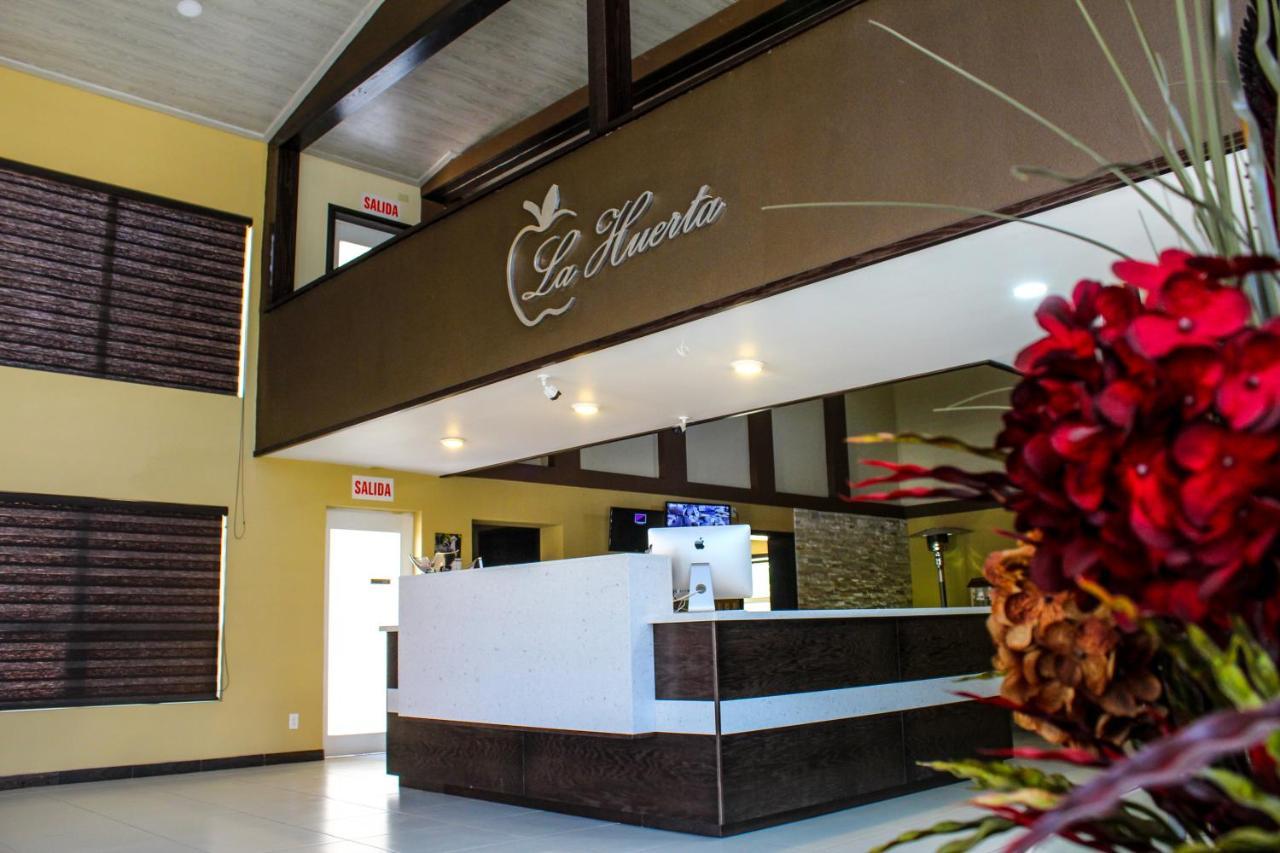La Huerta Inn & Suites Ciudad Cuauhtemoc  ภายนอก รูปภาพ