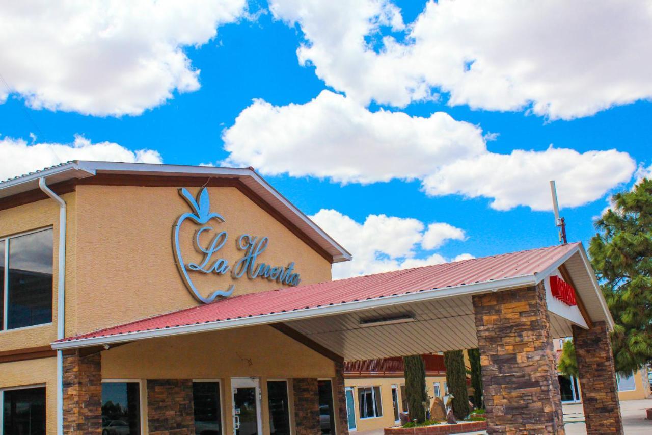 La Huerta Inn & Suites Ciudad Cuauhtemoc  ภายนอก รูปภาพ