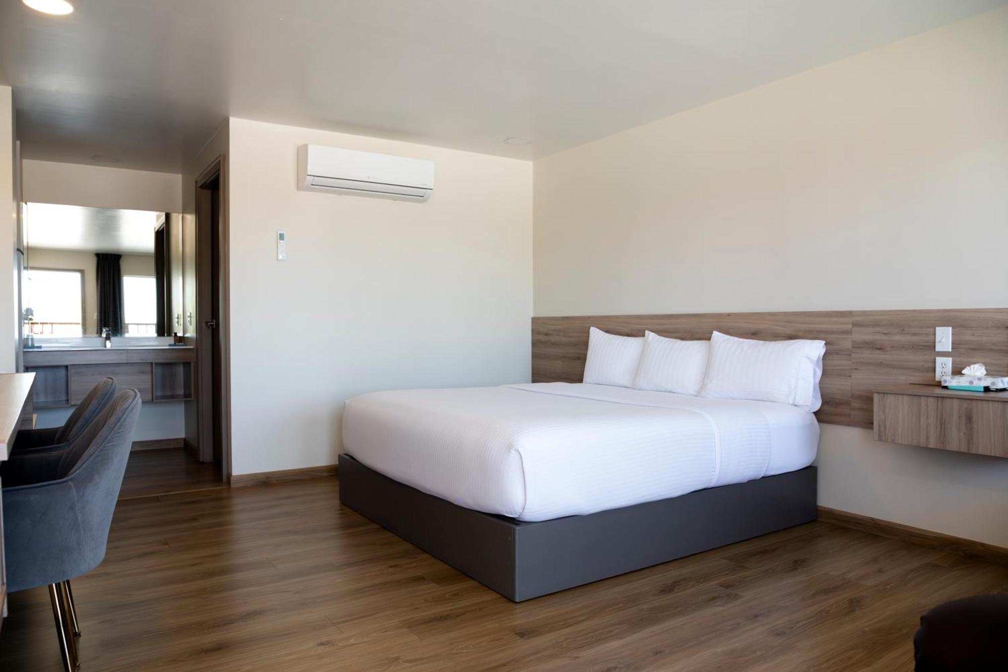 La Huerta Inn & Suites Ciudad Cuauhtemoc  ภายนอก รูปภาพ