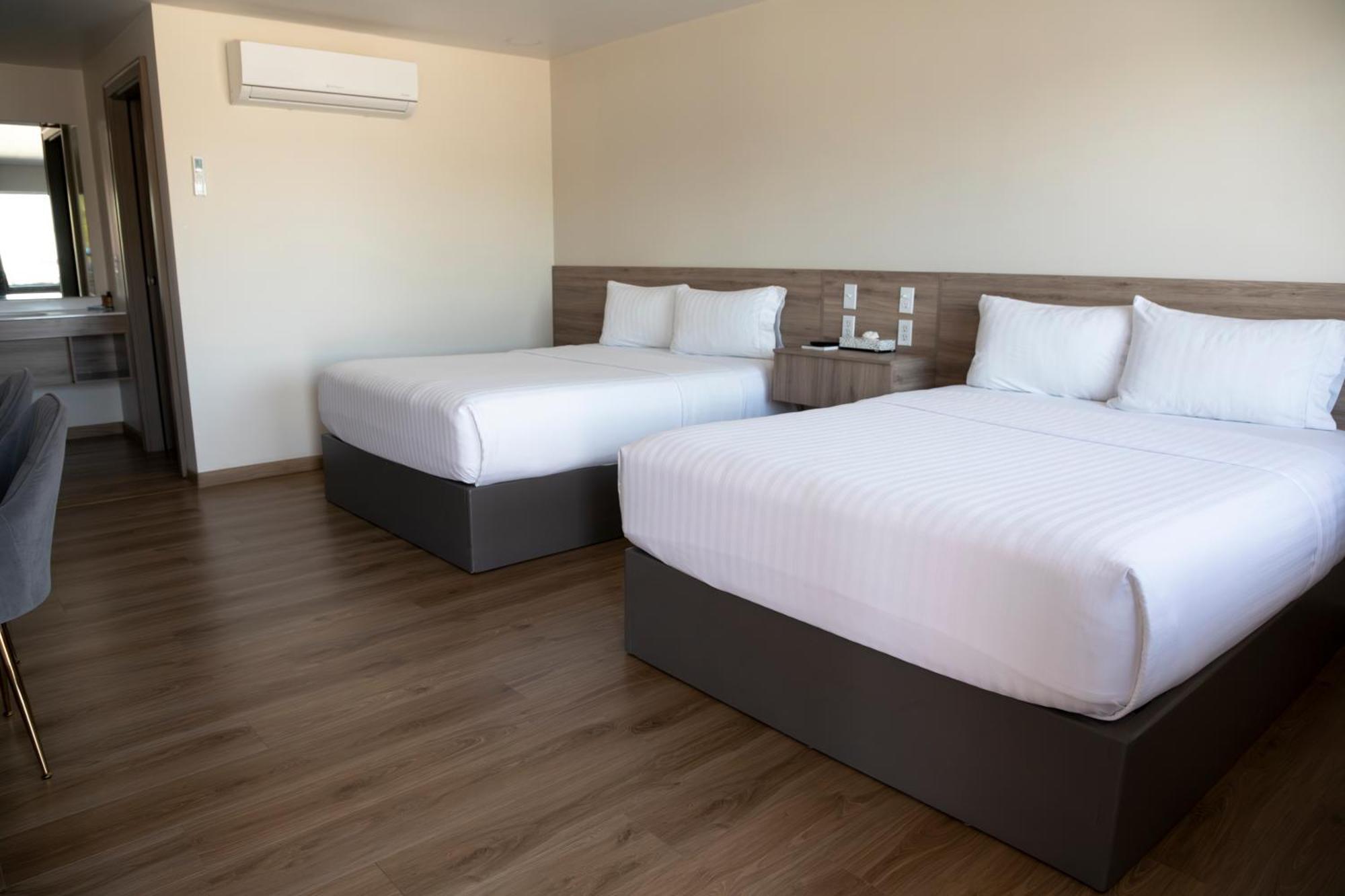 La Huerta Inn & Suites Ciudad Cuauhtemoc  ภายนอก รูปภาพ